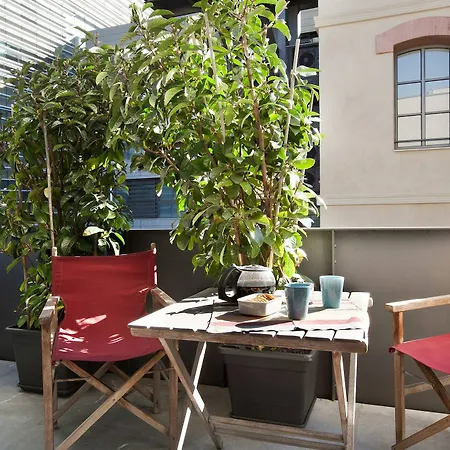Sealona Lofts
